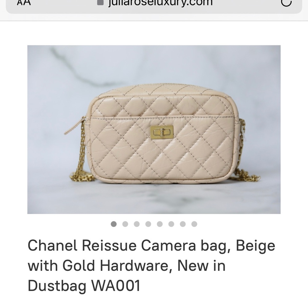 Chanel Reissue, beige gold hardware